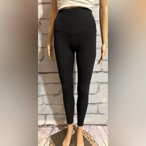 NWT Halara UltraSculpt Black XS Leggings